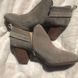 Franco sarto zip side bootie